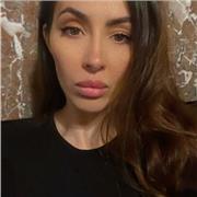 Hola!😊 me llamo Amina, una persona bastante paciente y comprensiva. Bienvenido sea todo el que quiera aprender español o francés 😊